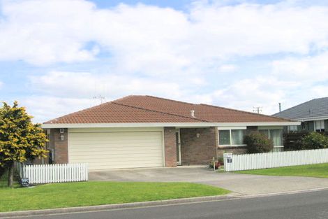 Photo of property in 2 Lodge Avenue, Mount Maunganui, 3116