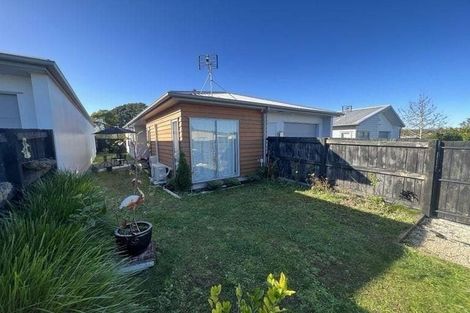 Photo of property in 41 Regiment Road, Papakura, 2110