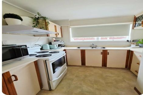 Photo of property in 24 Milton Road, Orewa, 0931