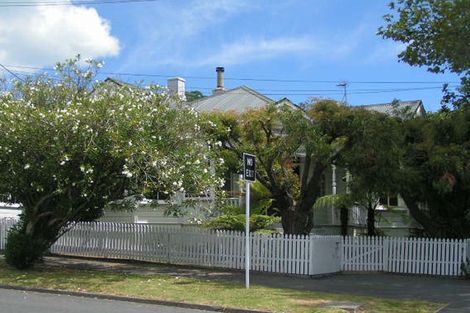 Photo of property in 20 Princes Street, Northcote Point, Auckland, 0627