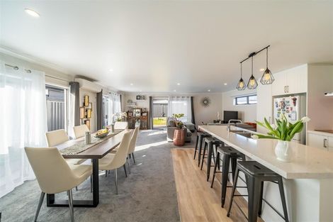 Photo of property in 2 Pattullo Crescent, Wallaceville, Upper Hutt, 5018