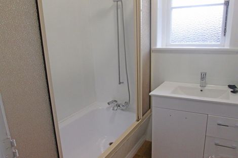 Photo of property in 51 Savage Crescent, West End, Palmerston North, 4412