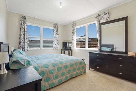 Photo of property in 6 Wairau Place, Kelvin Grove, Palmerston North, 4414