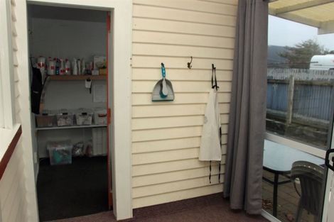 Photo of property in 48 Hoffman Street, Hokitika, 7810