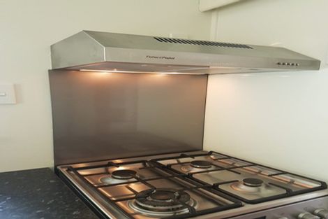 Photo of property in 2/16 Redwood Avenue, Tawa, Wellington, 5028