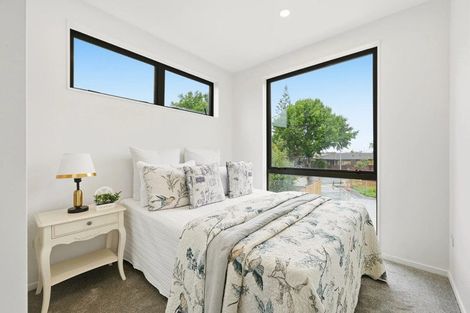 Photo of property in 2/7 Cindy Place, Pakuranga, Auckland, 2010