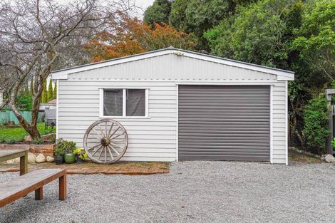 Photo of property in 21 Bethune Street, Featherston, 5710