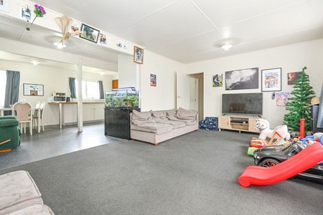 Photo of property in 15 Ramsey Crescent, Flaxmere, Hastings, 4120