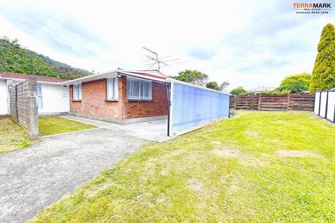 Photo of property in 9b Nevada Grove, Totara Park, Upper Hutt, 5018