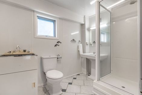 Photo of property in 1/77 Manuka Road, Bayview, Auckland, 0629