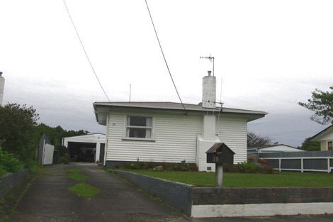 Photo of property in 19 Peters Avenue, Cloverlea, Palmerston North, 4412