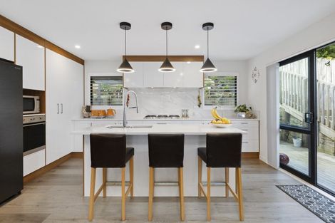 Photo of property in 4 Brownlee Place, Pukekohe, 2120