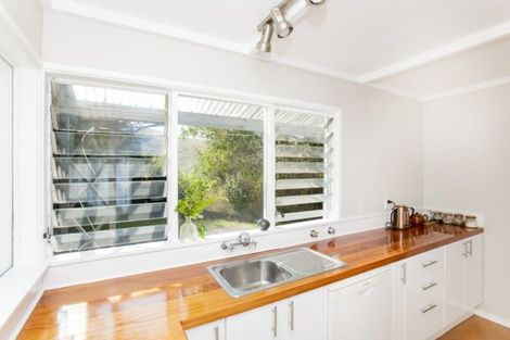 Photo of property in 64 Lyell Road, Outer Kaiti, Gisborne, 4010