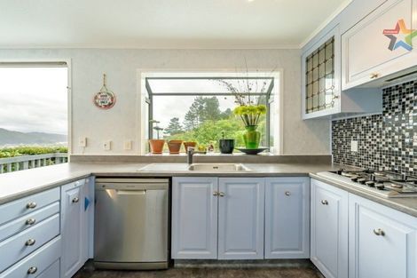 Photo of property in 75 Park Road, Belmont, Lower Hutt, 5010