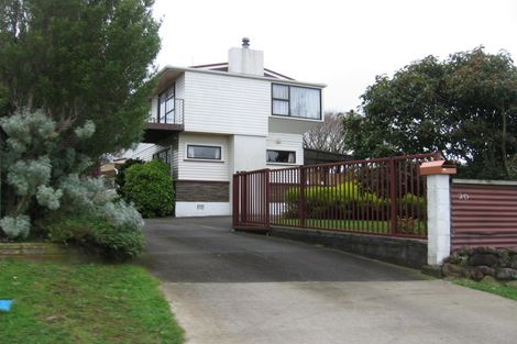 Photo of property in 20 Roberts Line, Kelvin Grove, Palmerston North, 4414