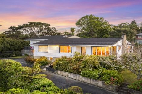 Photo of property in 110 Takahe Road, Titirangi, Auckland, 0604