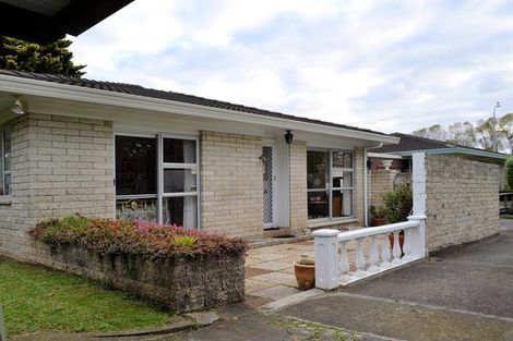 Photo of property in 2/112 Prince Regent Drive, Half Moon Bay, Auckland, 2012