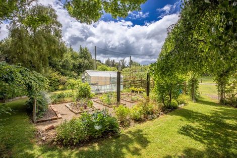 Photo of property in 36 Riverdale Road, Dannevirke, 4930