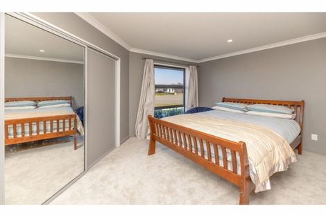 Photo of property in 7 Dundee Close, Darfield, 7510