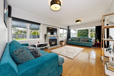 Photo of property in 124 Tiroroa Avenue, Te Atatu South, Auckland, 0610