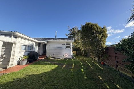 Photo of property in 17 Bedford Grove, Kelson, Lower Hutt, 5010