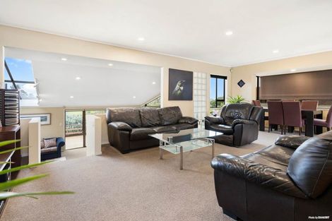 Photo of property in 37 Pigeon Mountain Road, Half Moon Bay, Auckland, 2012