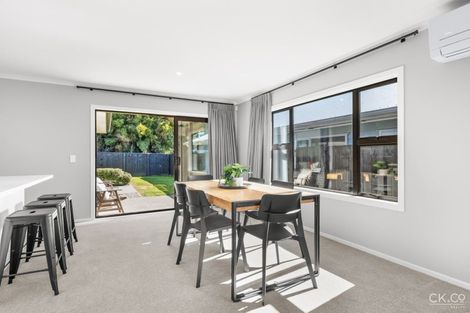 Photo of property in 7 Te Awa Rere Grove, Stokes Valley, Lower Hutt, 5019