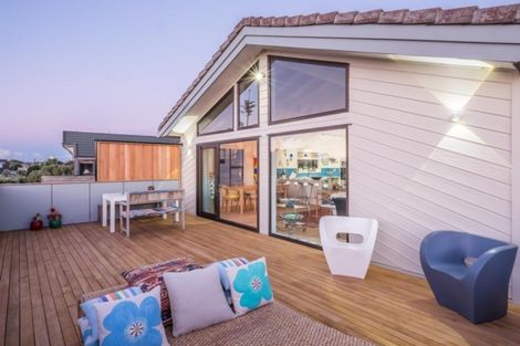 Photo of property in 106 Field Way, Waikanae Beach, Waikanae, 5036