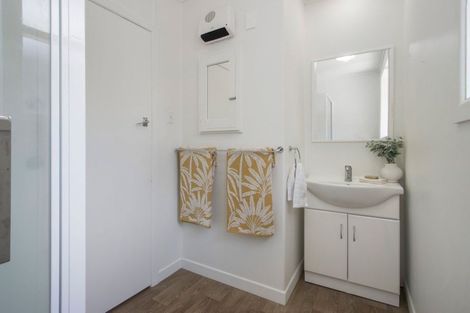 Photo of property in 2 Hillary Street, Waihi Beach, 3611