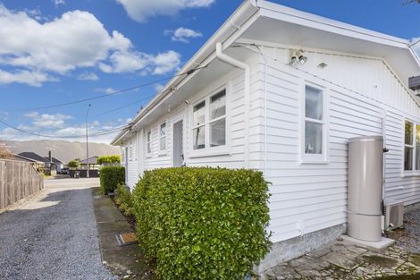 Photo of property in 2/504 Fergusson Drive, Trentham, Upper Hutt, 5018