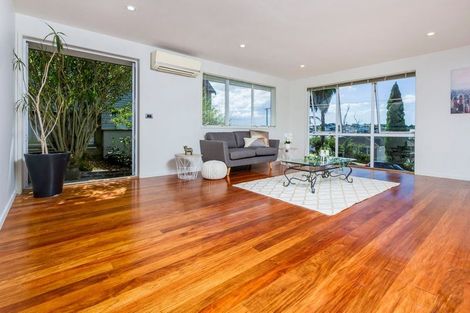 Photo of property in 20a Littlejohn Street, Hillsborough, Auckland, 1042