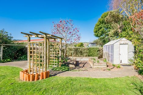 Photo of property in 31 Nimmo Avenue, Waikanae, 5036