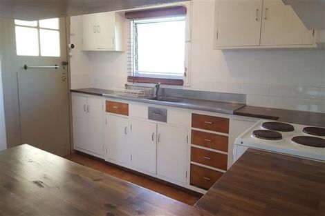 Photo of property in 4 Domain Terrace, Waikuku Beach, 7473