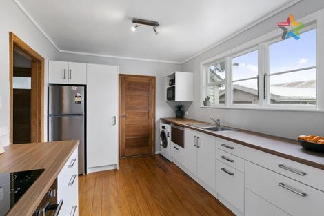 Photo of property in 97 Naenae Road, Naenae, Lower Hutt, 5011