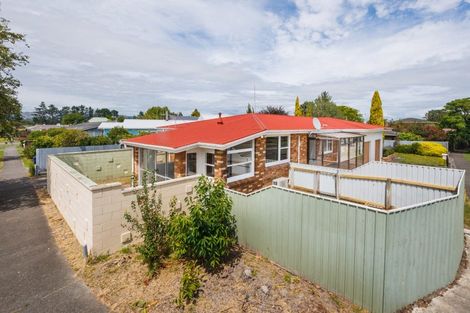 Photo of property in 2 Katene Street, West End, Palmerston North, 4412