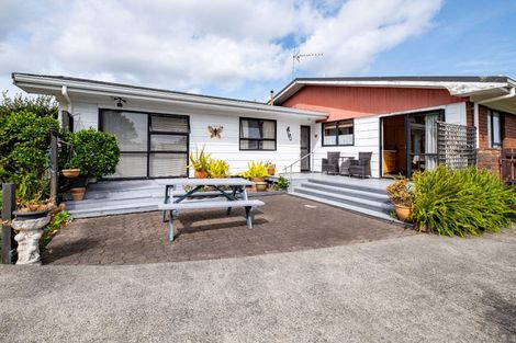 Photo of property in 134 Everglade Drive, Totara Heights, Auckland, 2105