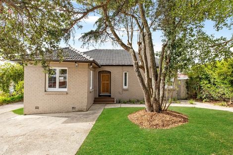 Photo of property in 1/46 West Coast Road, Glen Eden, Auckland, 0602