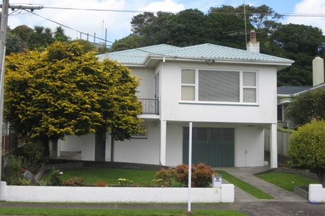 Photo of property in 89 Fulford Street, New Plymouth, 4310
