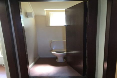 Photo of property in 1 Glasgow Street, Kelburn, Wellington, 6012