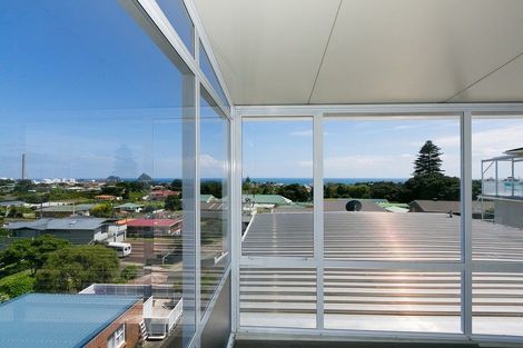 Photo of property in 6/422 Devon Street West, Lynmouth, New Plymouth, 4310