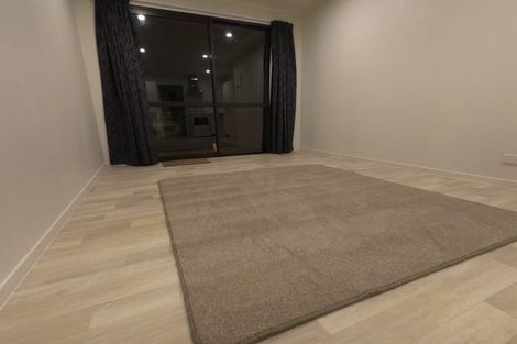 Photo of property in 48a Beaubank Road, Kelston, Auckland, 0602