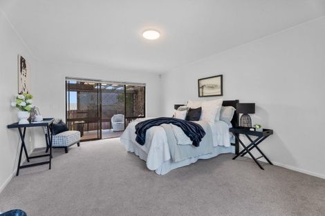 Photo of property in 1 Bolton Street, Blockhouse Bay, Auckland, 0600