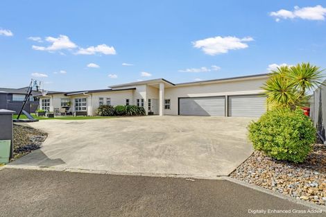 Photo of property in 9 Majestic Way, Kelvin Grove, Palmerston North, 4414