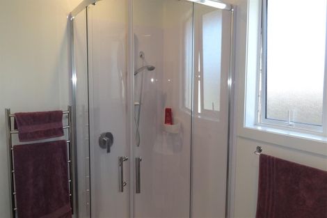 Photo of property in 2/444 Harewood Road, Harewood, Christchurch, 8051