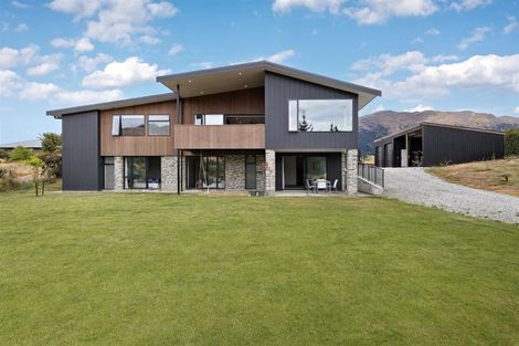 Photo of property in 17 Sam John Place, Lake Hawea, Wanaka, 9382