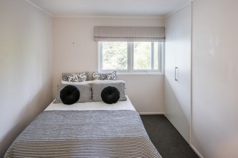 Photo of property in 52 Grays Road, Plimmerton, Porirua, 5026