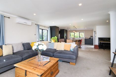 Photo of property in 21 Moonshine Valley Road, Aokautere, Palmerston North, 4471