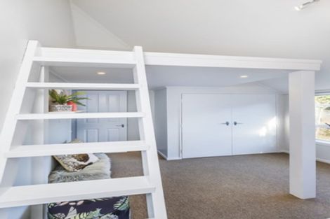 Photo of property in 116 Akaroa Drive, Maupuia, Wellington, 6022