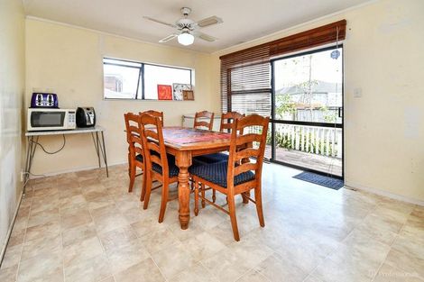 Photo of property in 35 Calluna Crescent, Totara Heights, Auckland, 2105