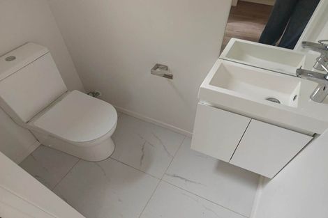 Photo of property in 10/16 William Roberts Road, Pakuranga, Auckland, 2010